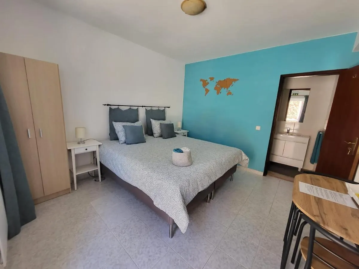 Bed and Breakfast Casa Rochinha Портиман Отель типа 